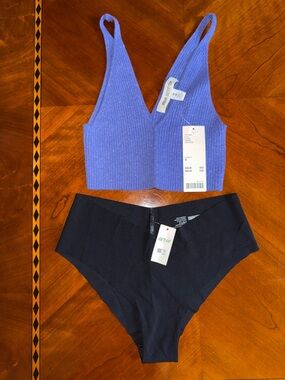 Ribbed Purple Crop Tank & Black Seamless Cheeky Underwear Set